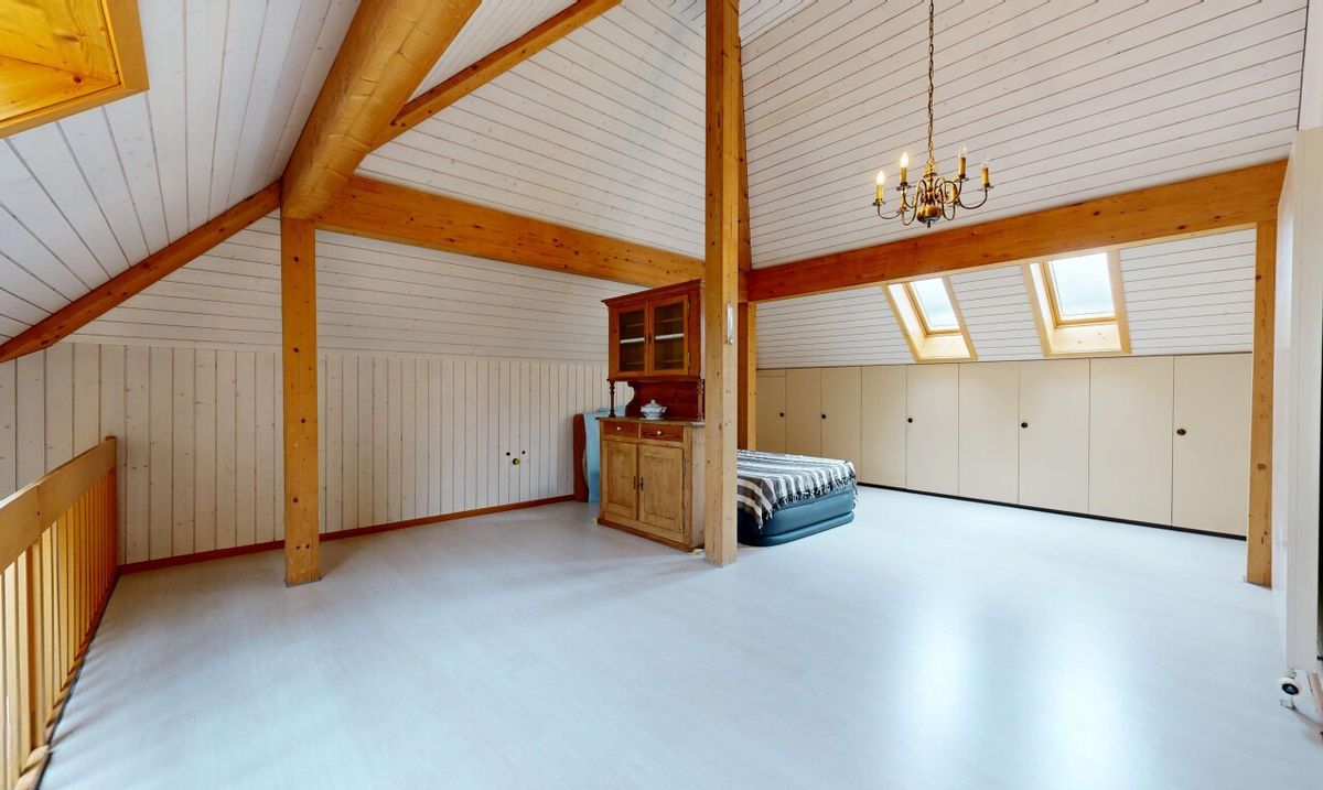 3.5 Zimmer Maisonette mit zusätzlicher Galerie, Balkonen und Weitsicht - 7