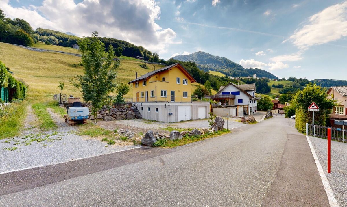 5.5-Zimmer-Einfamilienhaus mit Walenseesicht und grosszügiger Garage - 1