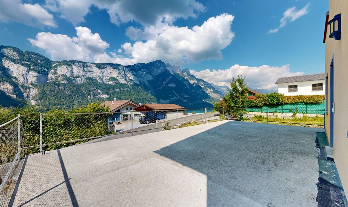 5.5-Zimmer-Einfamilienhaus mit Walenseesicht und grosszügiger Garage - 4