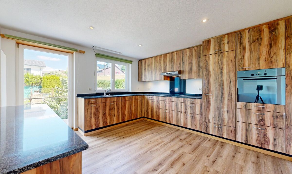 5.5-Zimmer-Einfamilienhaus mit Walenseesicht und grosszügiger Garage - 6