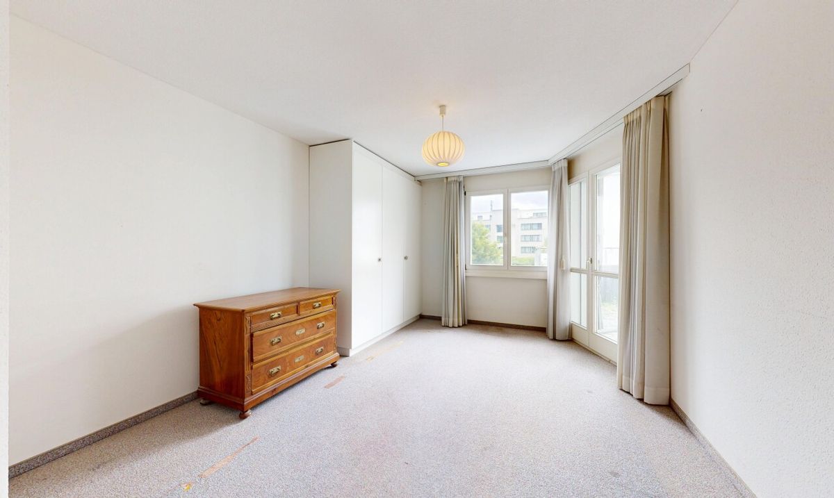 2.5-Zimmerwohnung mit Terrasse und viel Gestaltungspotenzial - 2