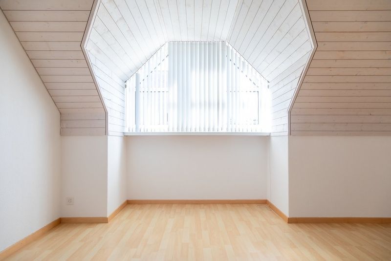Sanierte 3.5-Zimmerdachwohnung - 5
