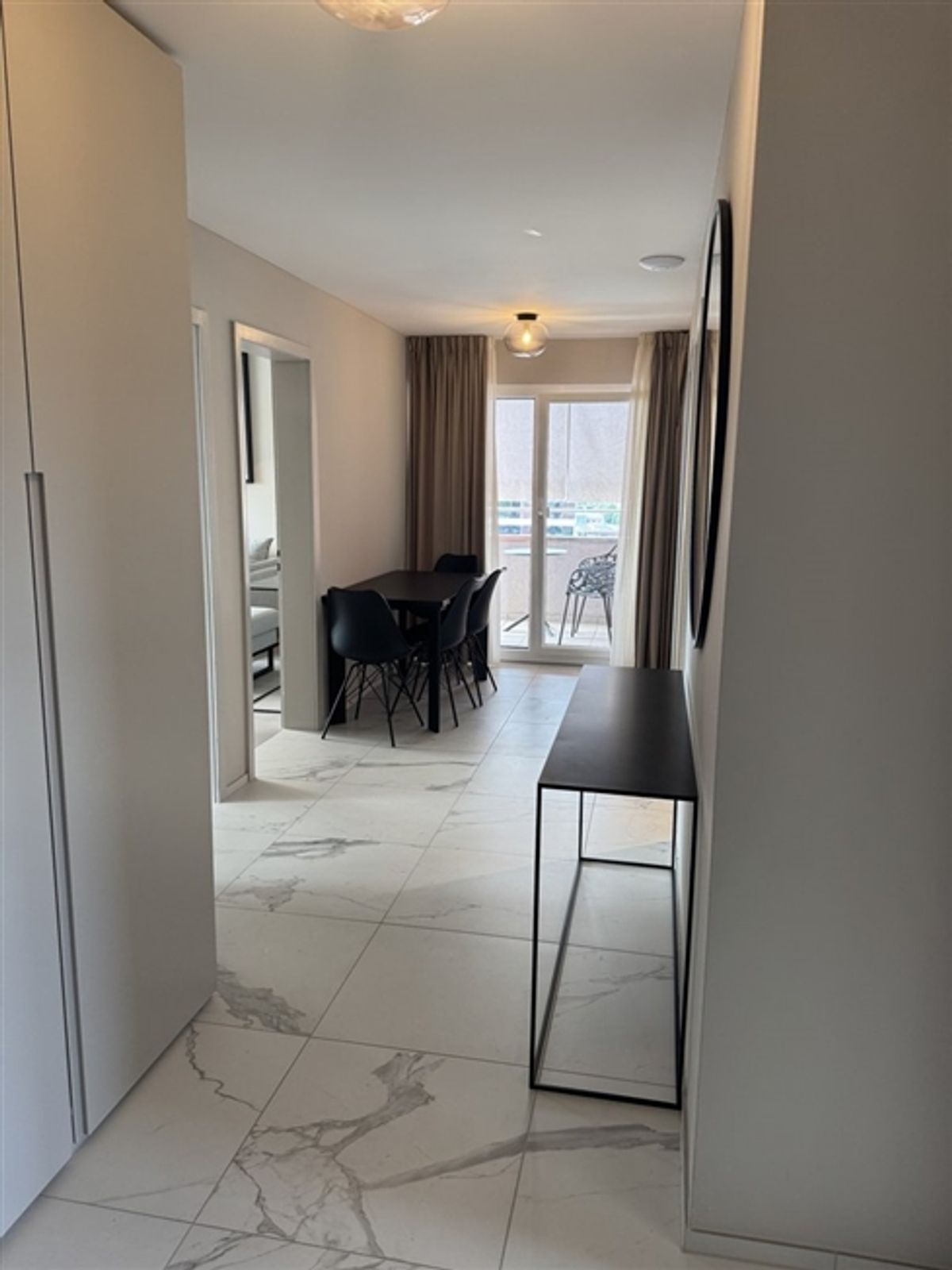 Möblierte 4.5-Zimmer-Wohnung zu vermieten - 4