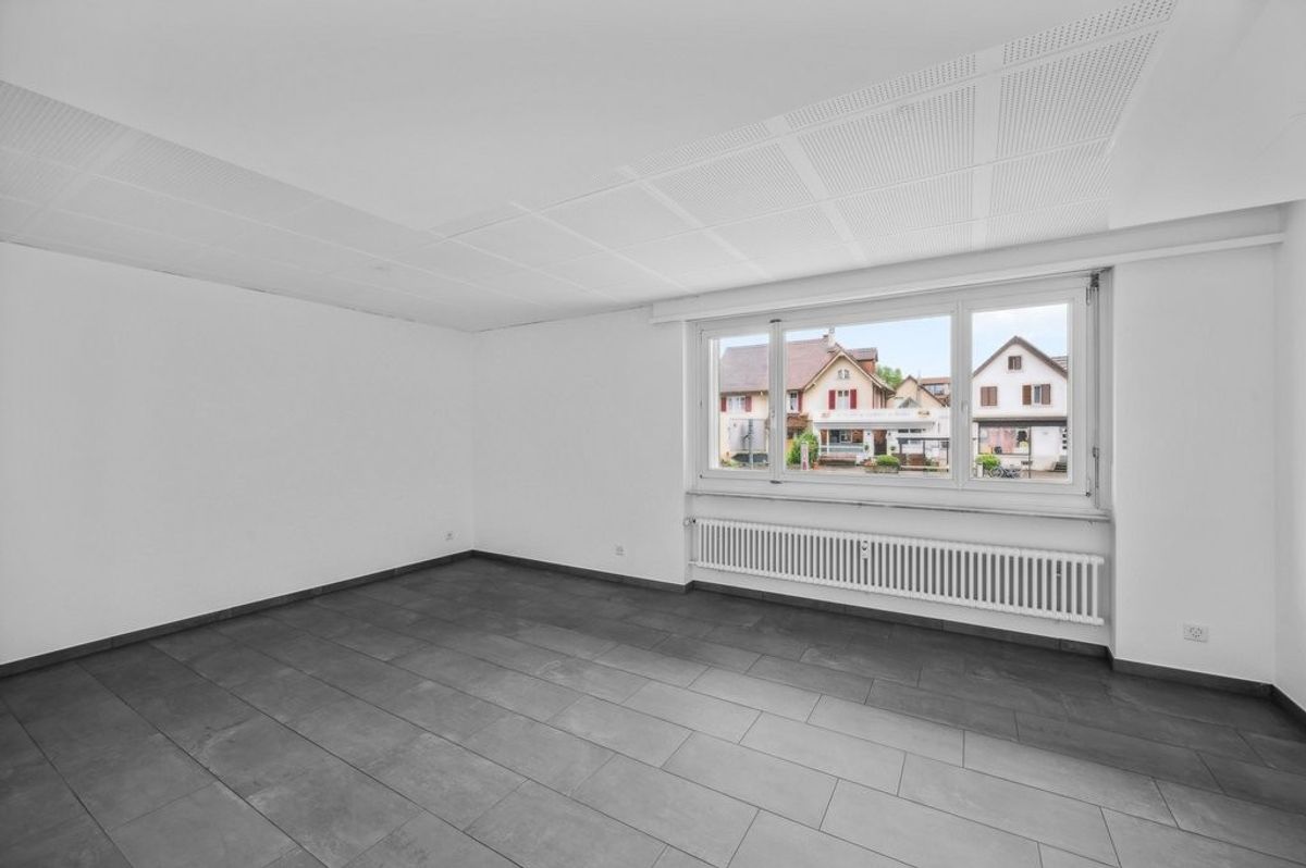 Kleine Gewerbefläche 1. Nettomietzins geschenkt! - 2