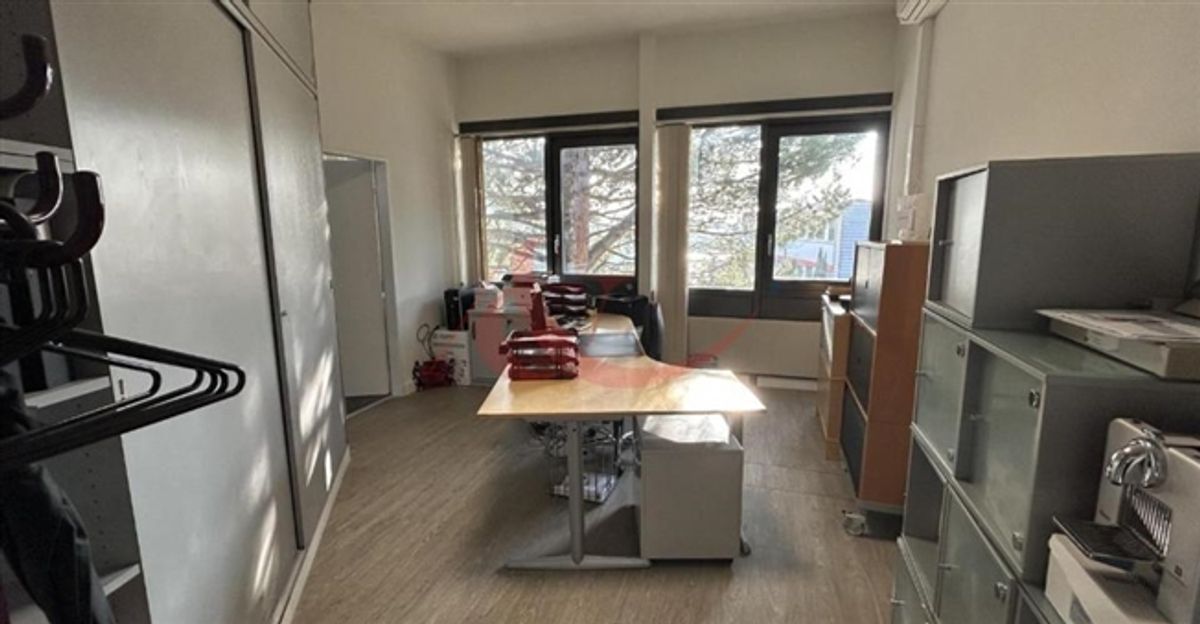 Bureau 1 pièce - 3