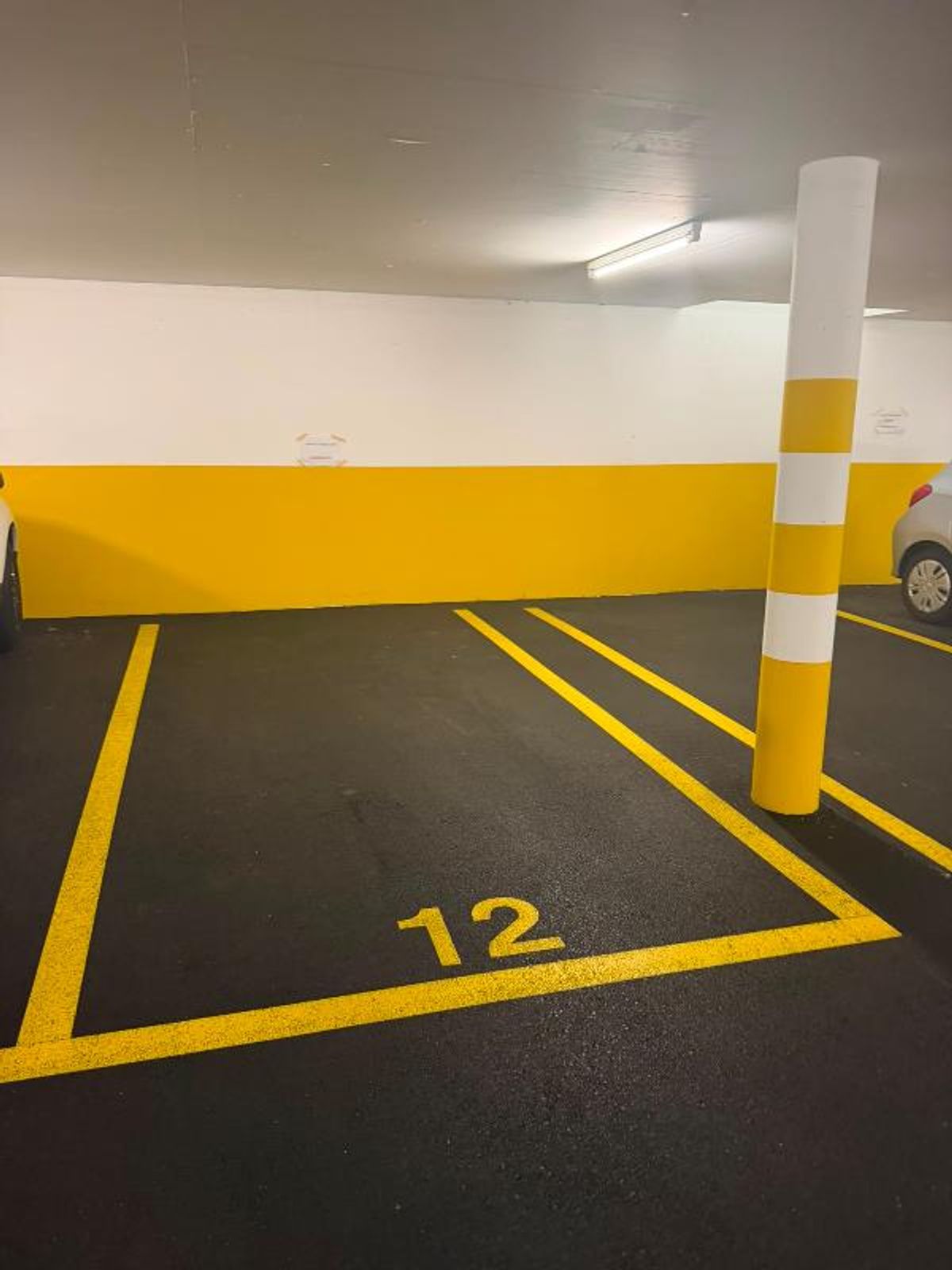 Parkplätze in Tiefgarage zu mieten in Sementina - 1