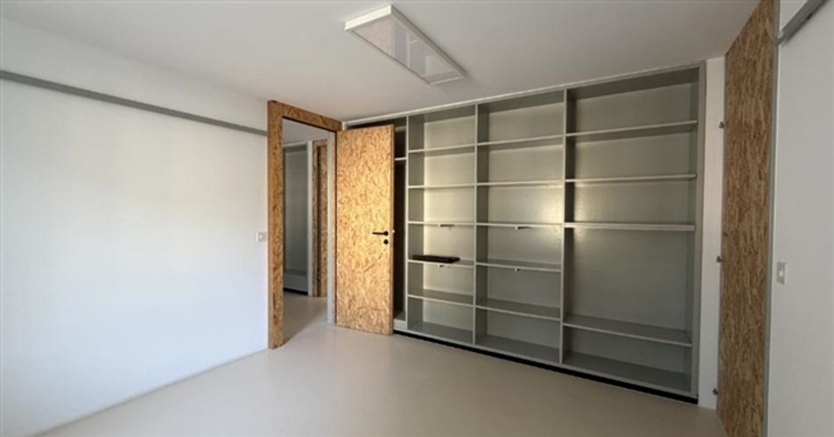 Bureau 6 pièces - 11