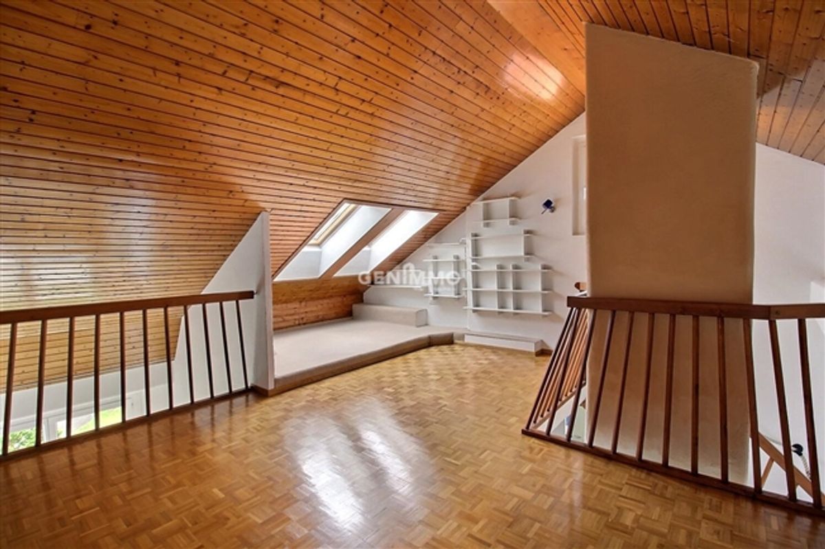 Helle 6.5 - Zimmer Maisonette-Wohnung - 6
