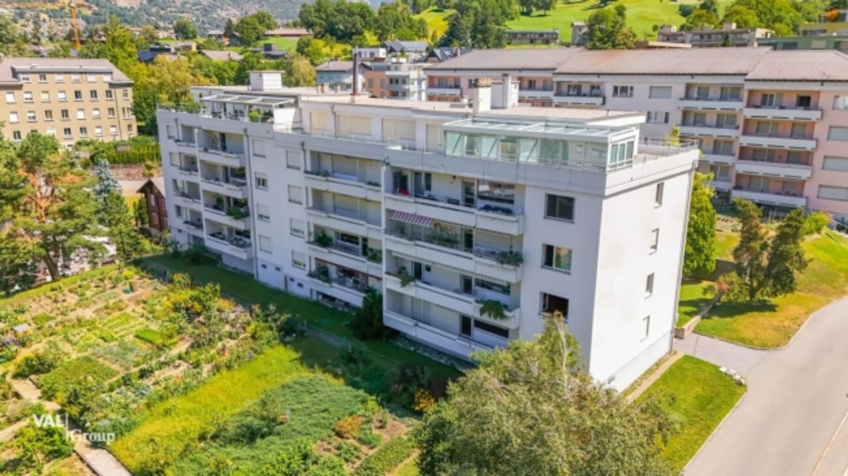 Lichtdurchflutete Wohnung mit Talsicht in familienfreundlichem Quartier - 0