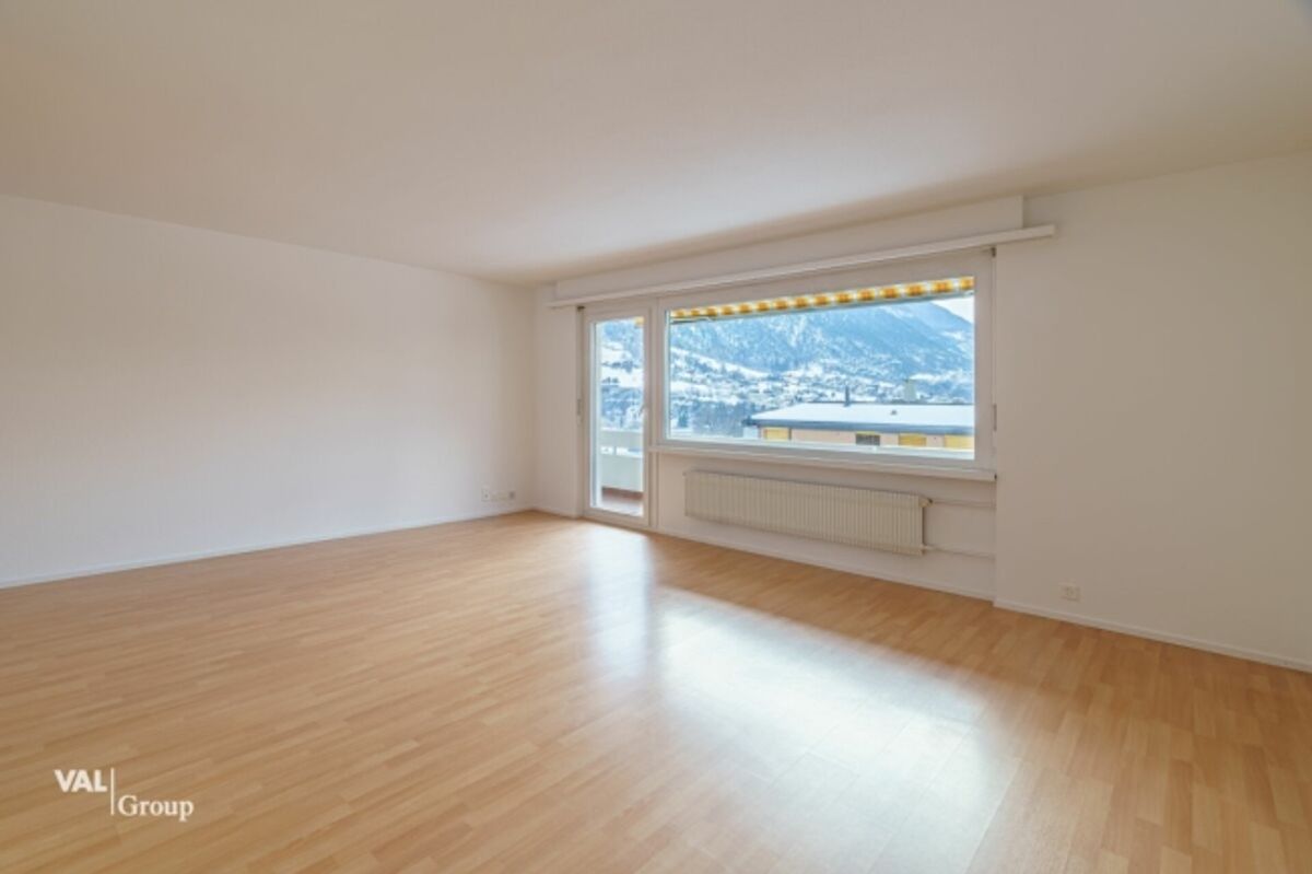Lichtdurchflutete Wohnung mit Talsicht in familienfreundlichem Quartier - 3