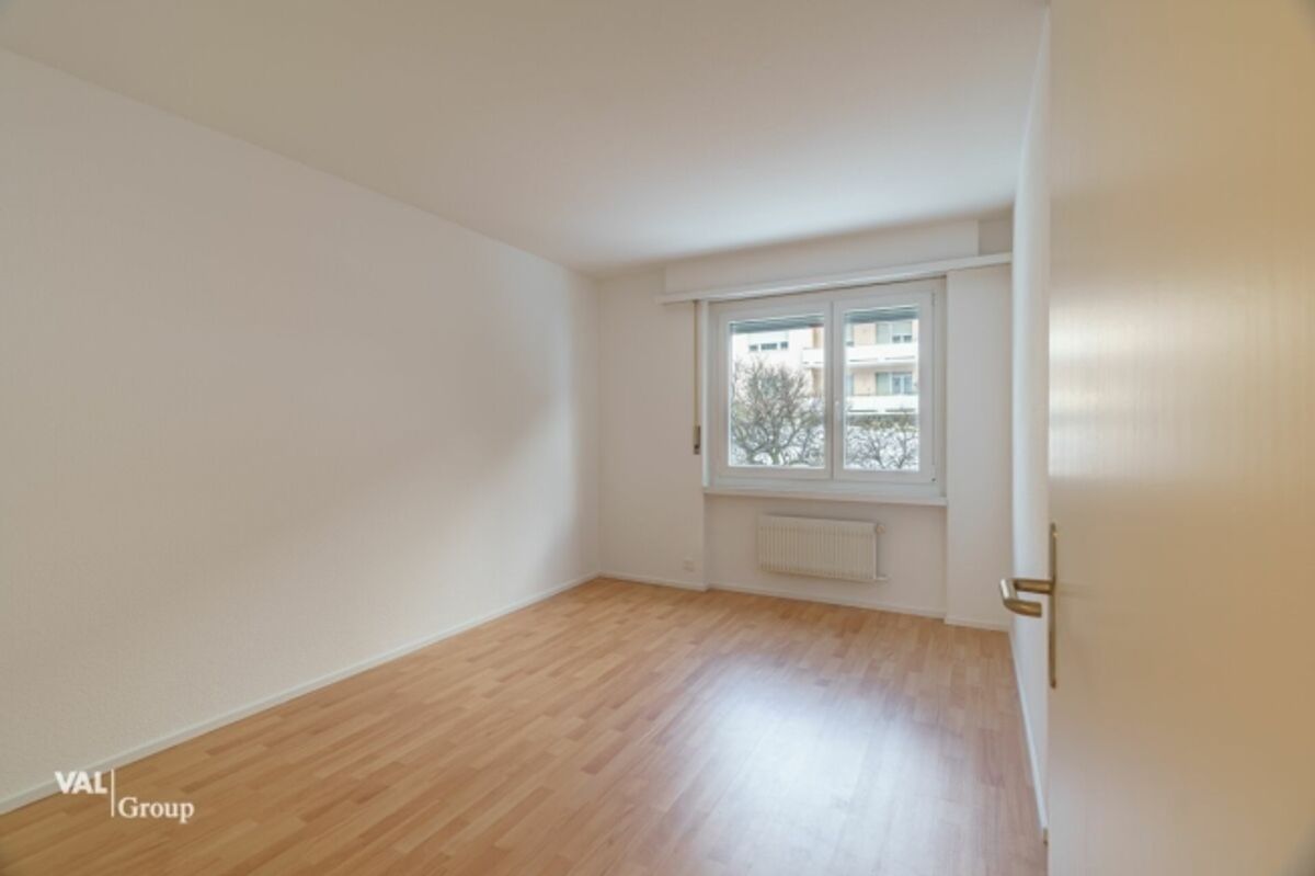 Lichtdurchflutete Wohnung mit Talsicht in familienfreundlichem Quartier - 10