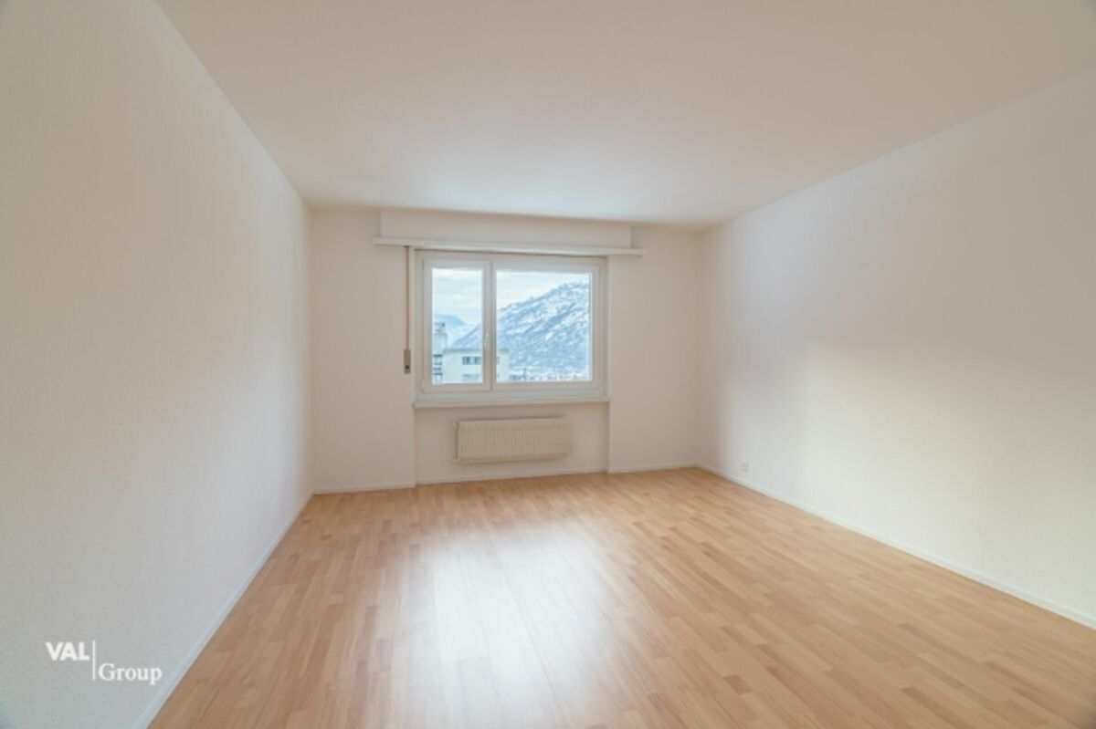 Lichtdurchflutete Wohnung mit Talsicht in familienfreundlichem Quartier - 11