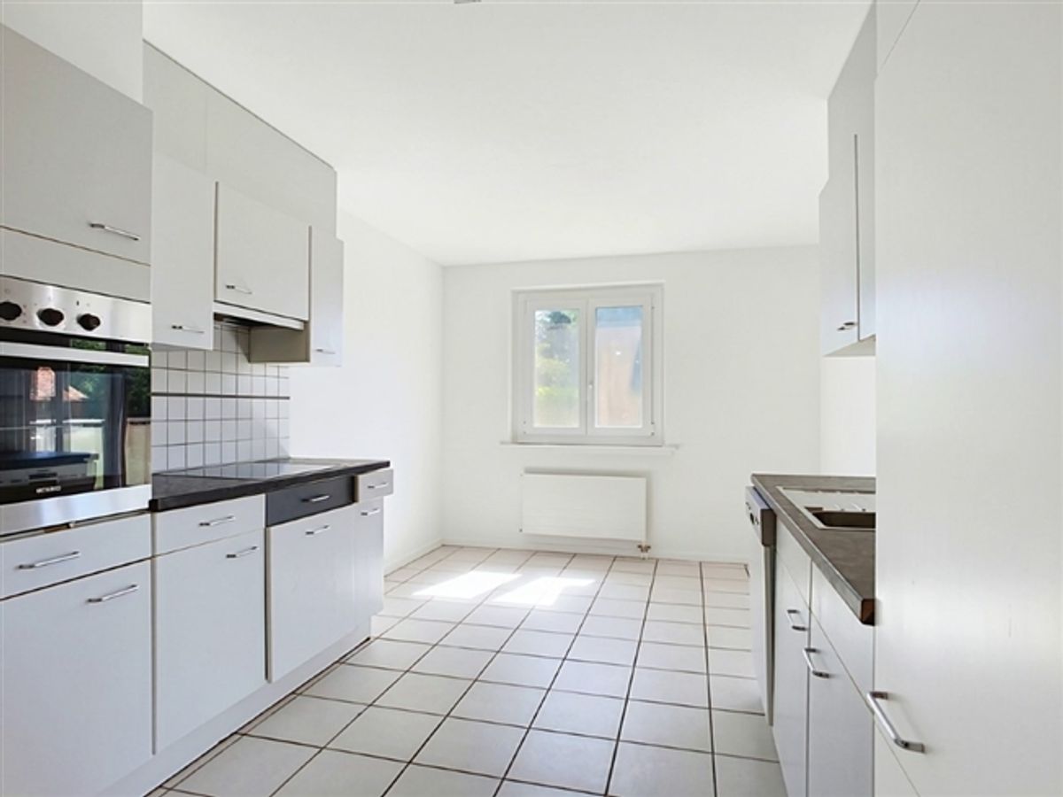 Geräumige und helle 4,5-Zimmer-Wohnung im 2. Stock zur Miete ab dem 1. September 2026 - 10