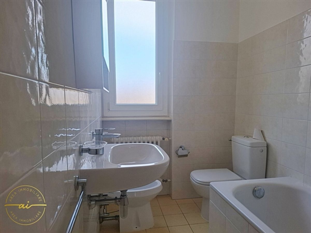 3,5-ZIMMER-WOHNUNG MIT DOPPELBALKON - 5
