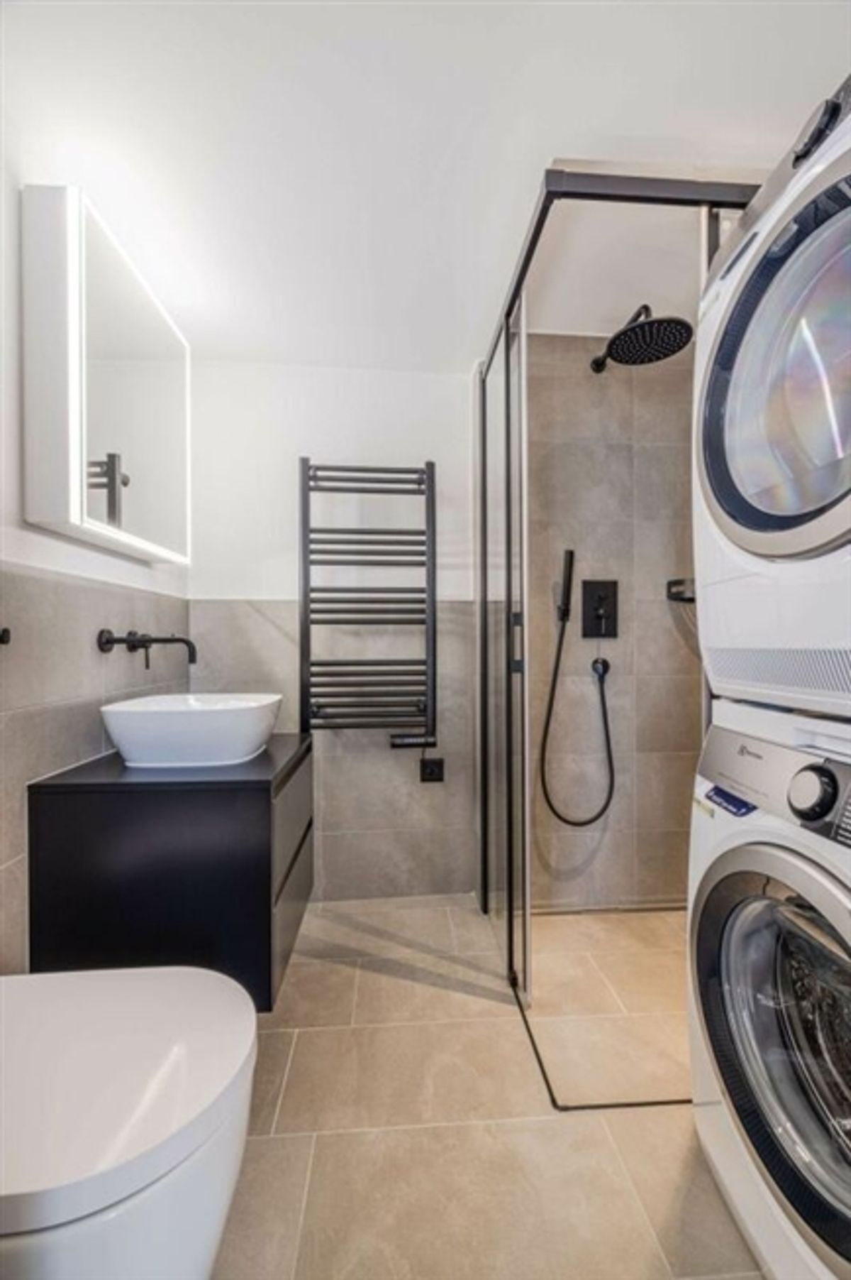 3.5-Zimmer Wohnung mit modernem Ausbaustandard und einzigartiger Dachterrasse - 3