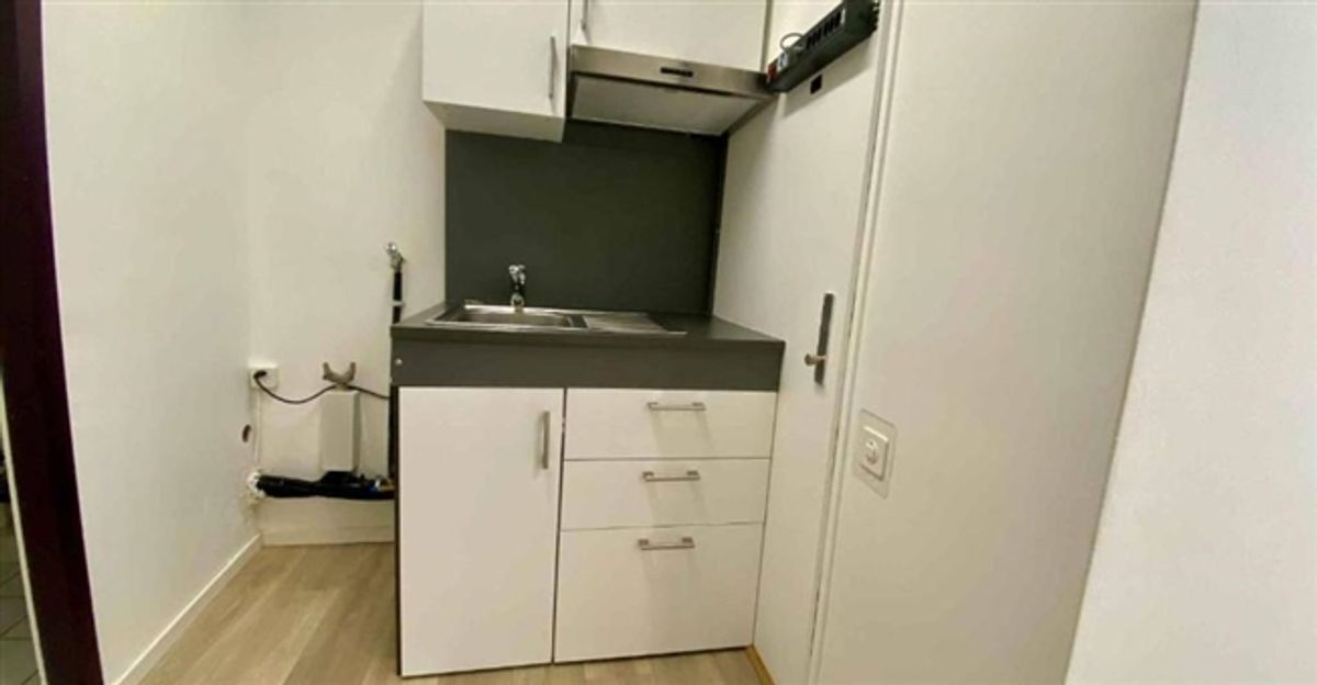 Bureau 4 pièces - 7