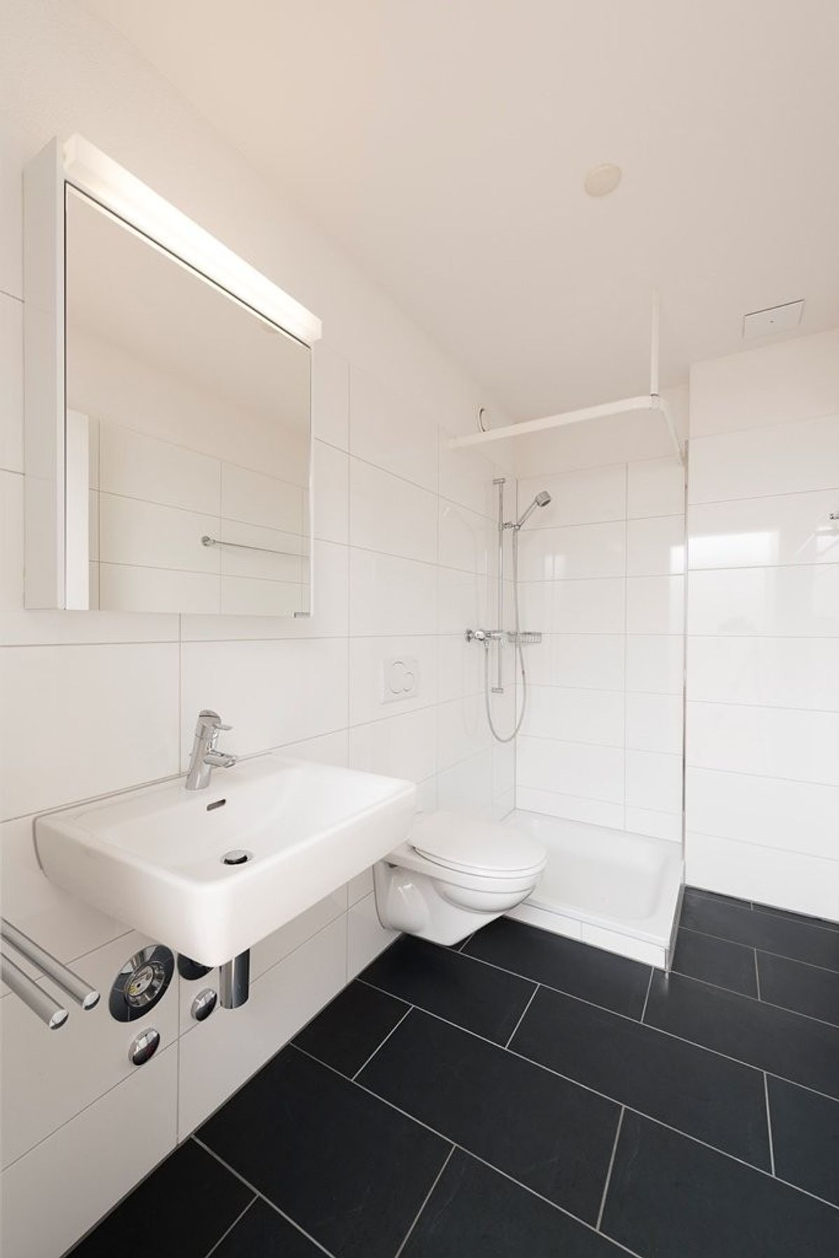 Moderne Wohnung mit grossem Balkon - 6