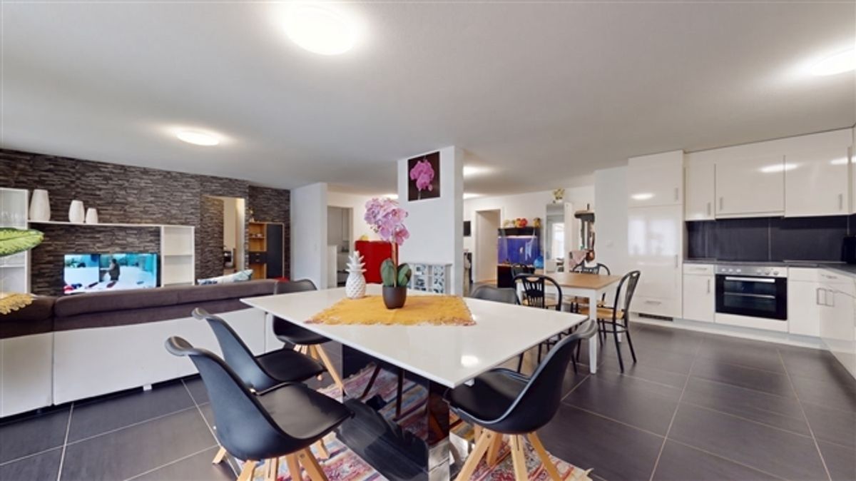 Zu vermieten sind 4,5 Zimmer mit Balkon zu vermieten - 0