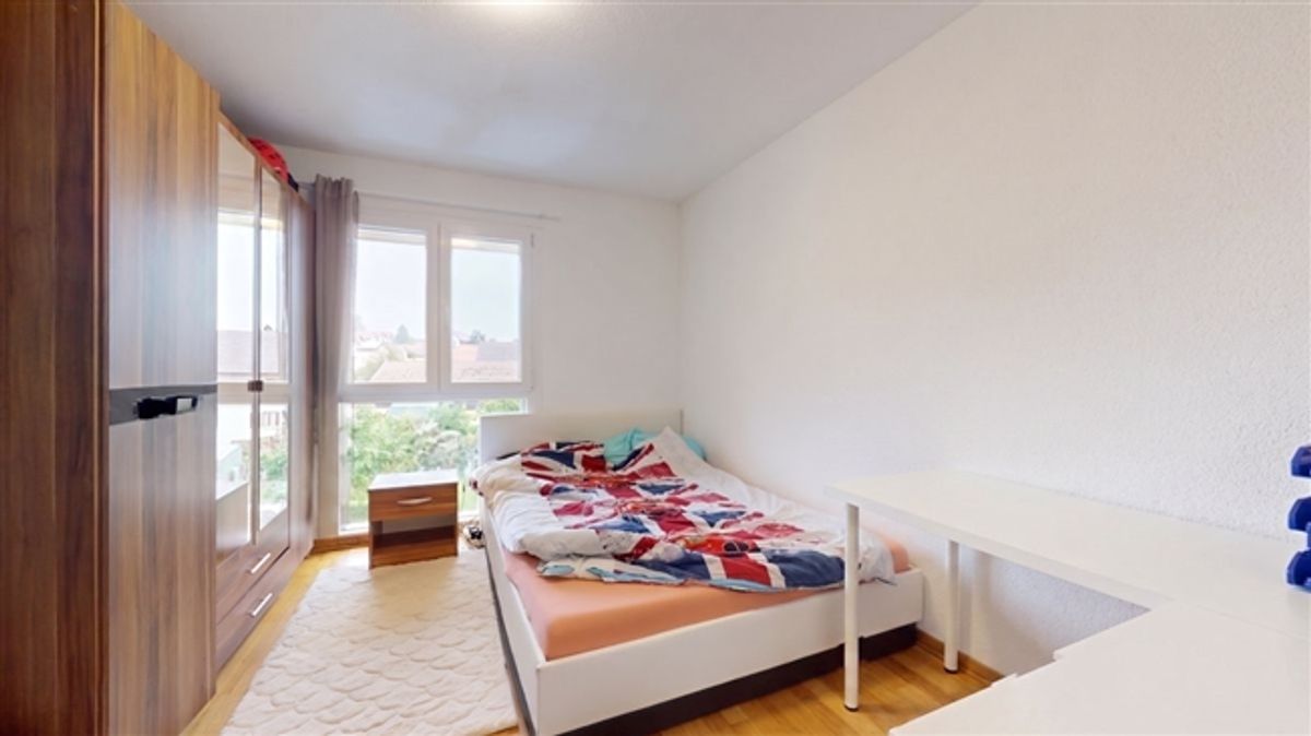Zu vermieten sind 4,5 Zimmer mit Balkon zu vermieten - 6