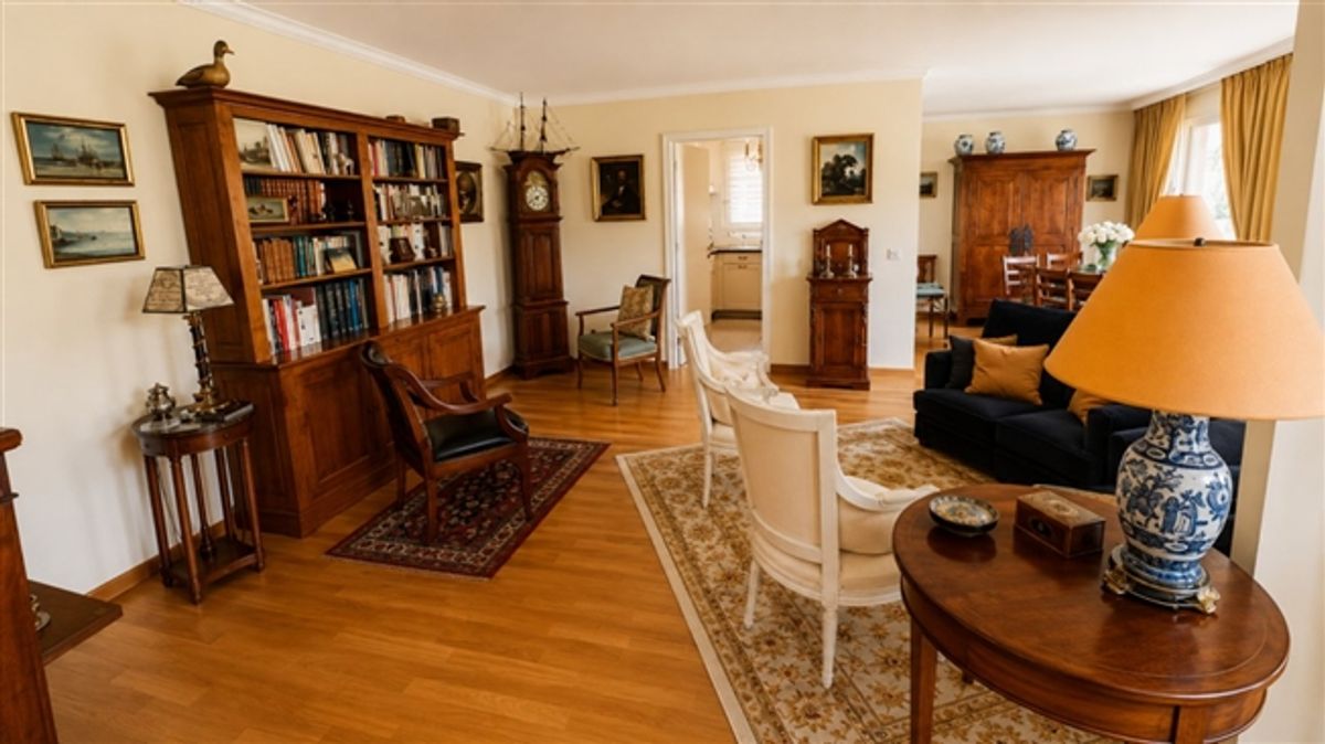 Wunderschönes 3,5-Zimmer-Attika-Apartment mit Terrasse, privater Dachterrasse und teilweisem Seeblick - Vor den Toren von Genf - 5