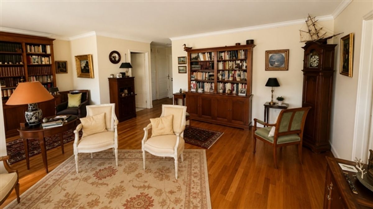 Wunderschönes 3,5-Zimmer-Attika-Apartment mit Terrasse, privater Dachterrasse und teilweisem Seeblick - Vor den Toren von Genf - 7