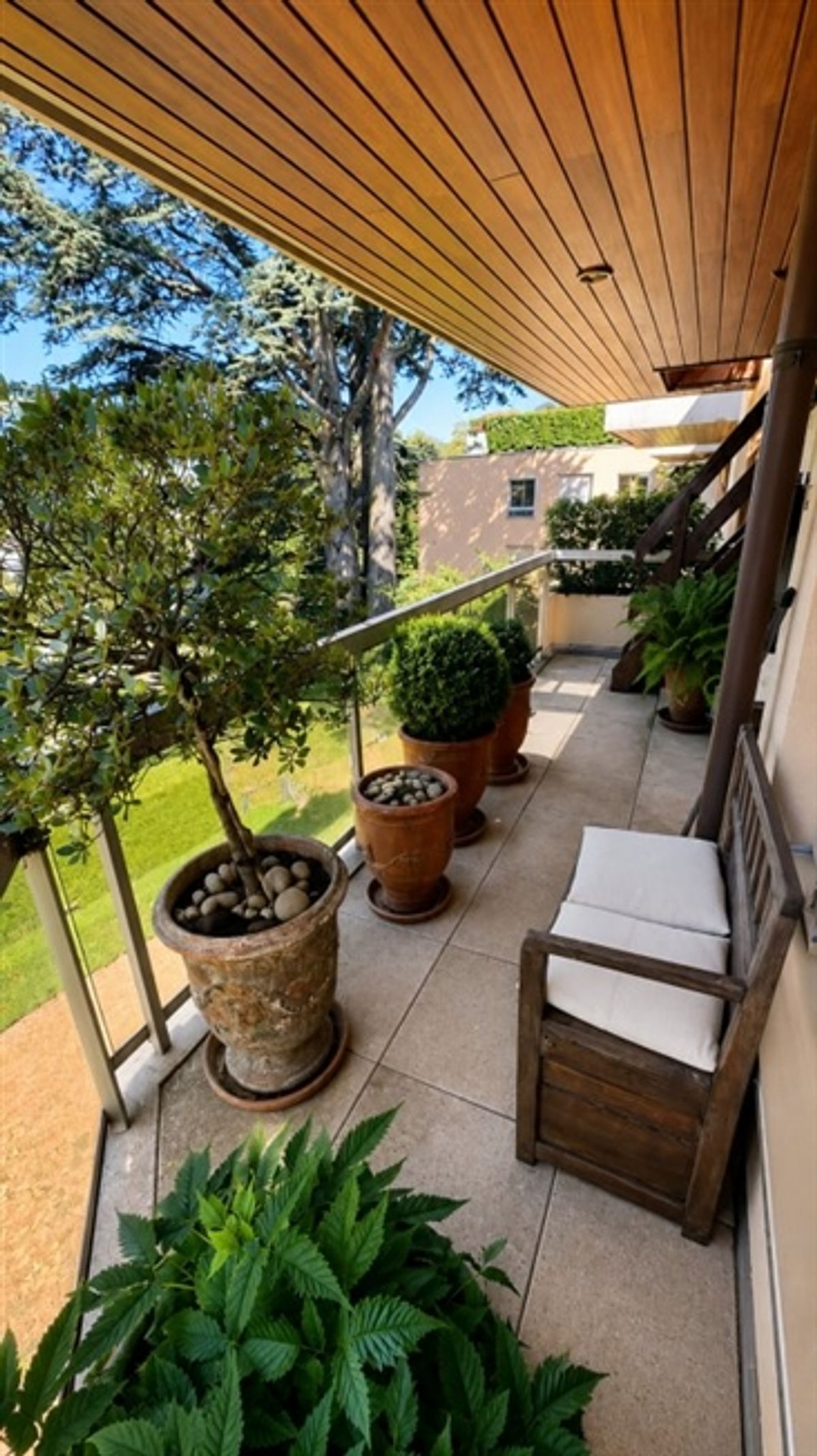 Wunderschönes 3,5-Zimmer-Attika-Apartment mit Terrasse, privater Dachterrasse und teilweisem Seeblick - Vor den Toren von Genf - 10