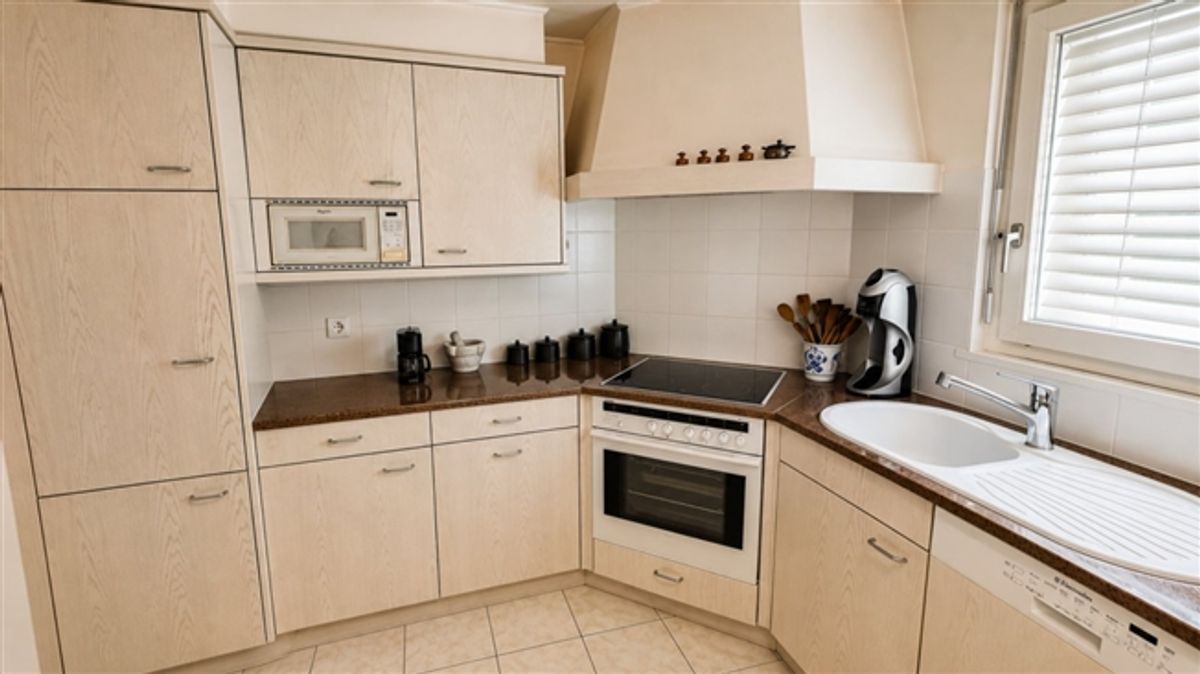 Wunderschönes 3,5-Zimmer-Attika-Apartment mit Terrasse, privater Dachterrasse und teilweisem Seeblick - Vor den Toren von Genf - 13