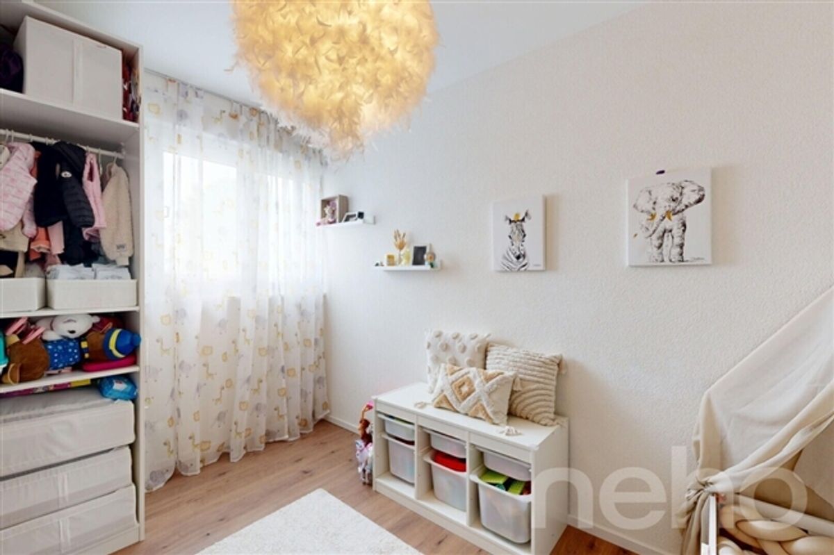 Charmantes, renoviertes Penthouse mit 3,5 Zimmern im Herzen von Borex - 6