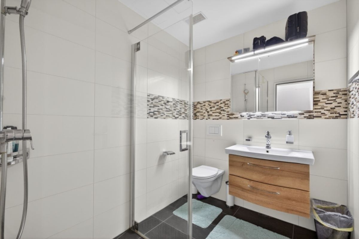 Moderne 3.5 Zimmer Gartenwohnung an sonniger Lage und Seenähe - 9