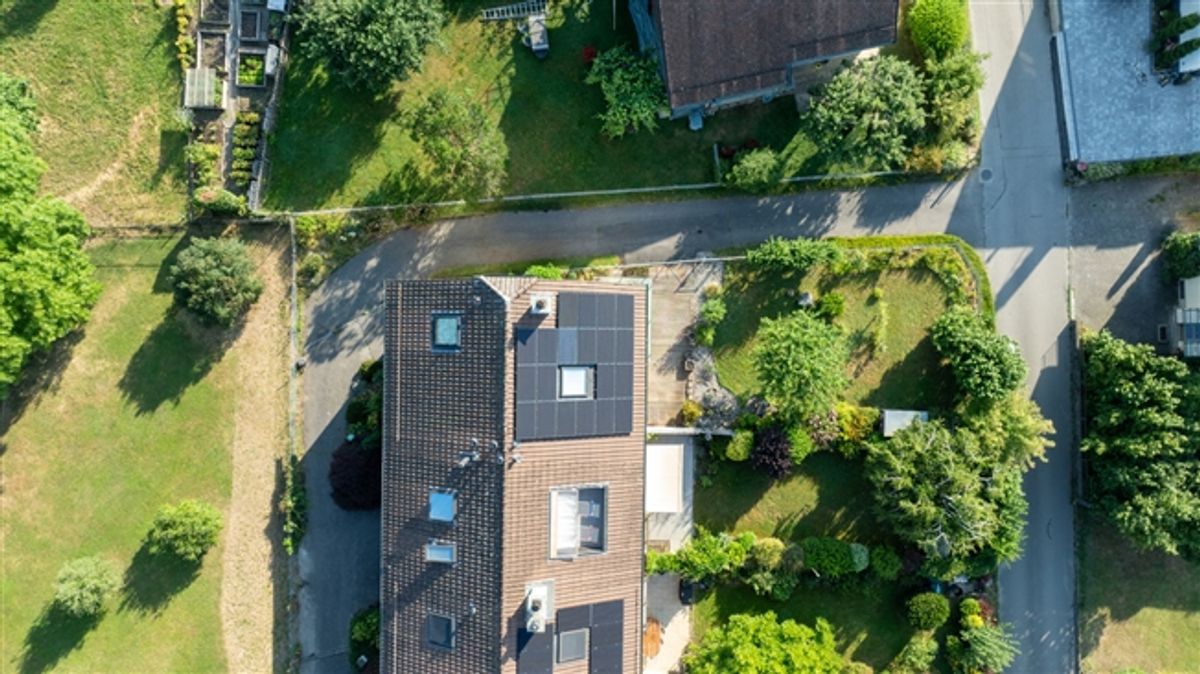 FAMILIENVILLA IN PIGNON MIT GARTEN IN GRÜNER UMGEBUNG - 3