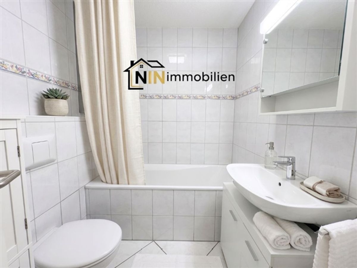 Zentral mit Lift und Balkon - 6