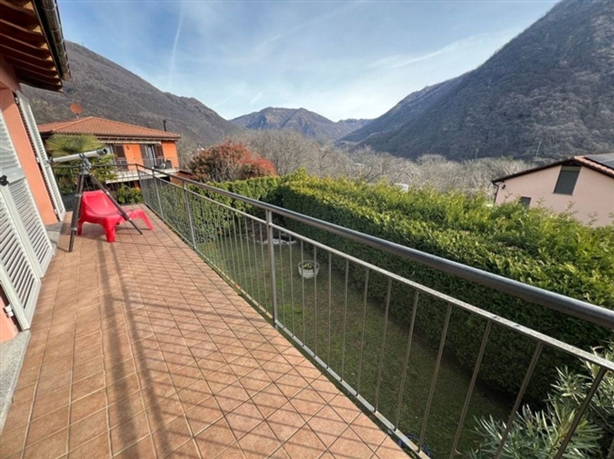 Casa 5.5 locali del 2008 con giardino e terrazza a Sigirino - 10