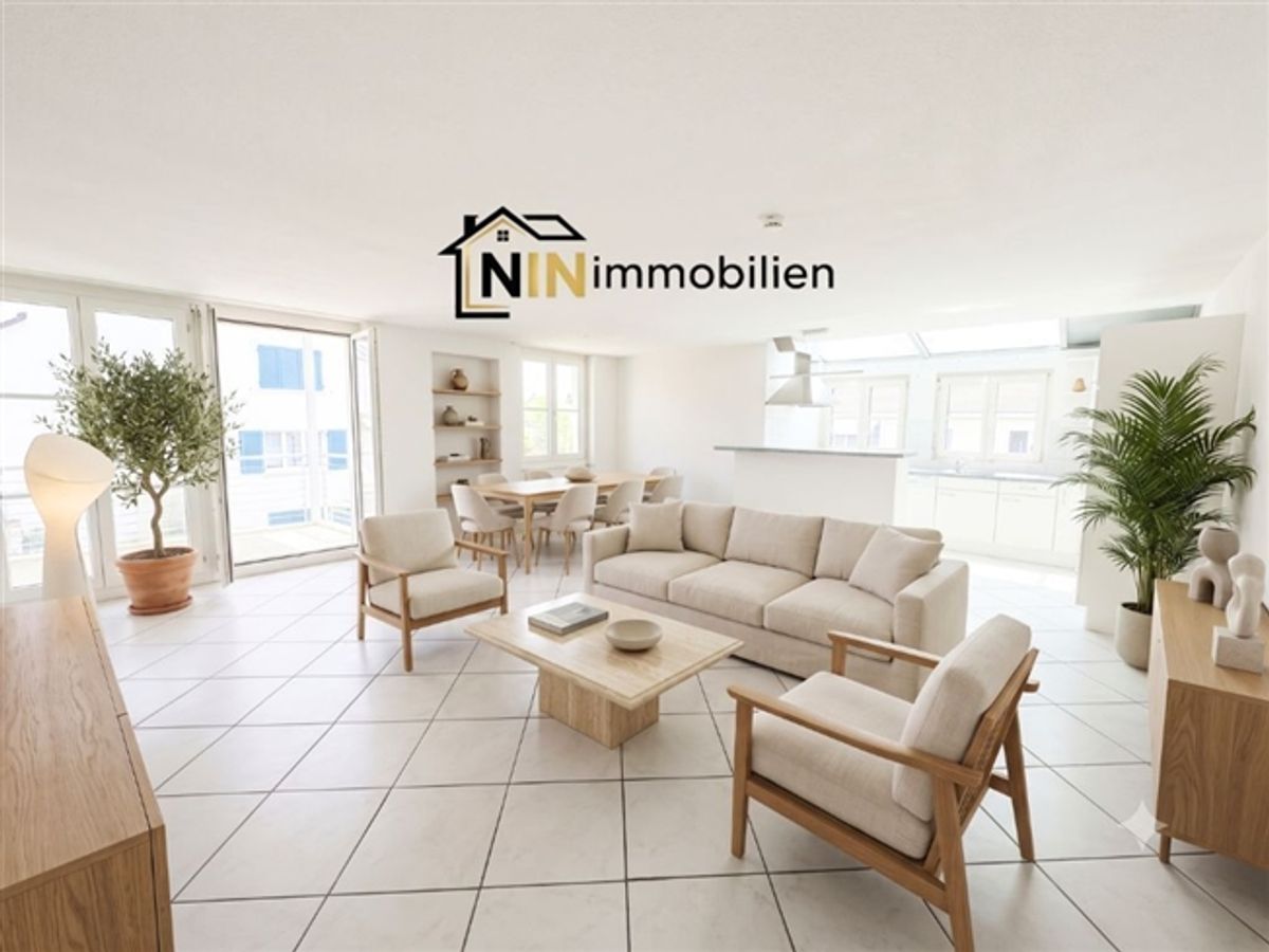 Zentral mit Lift und Balkon - 2