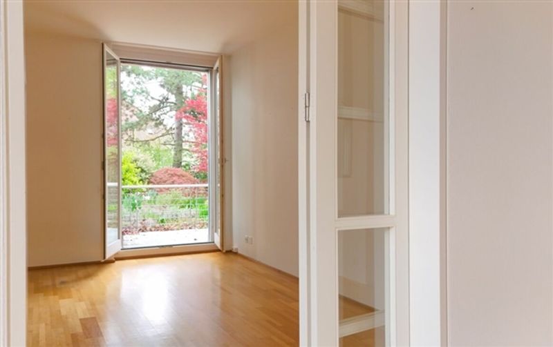 Exklusive Gartenwohnung mit Cheminée & 2 Terrassen  - Bruderholz - 6