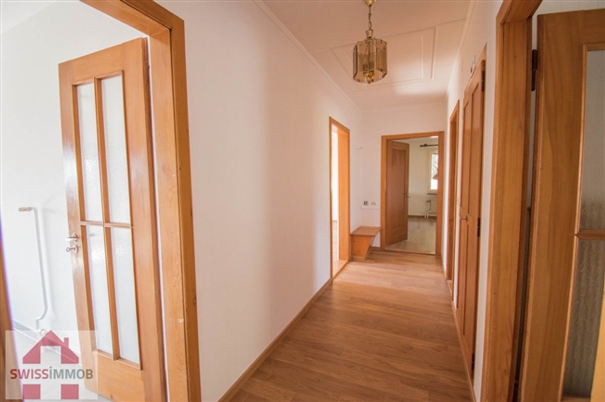 WUNDERSCHÖNE FREISTEHENDE VILLA MIT 6 ZIMMERN IN BLONAY - 6