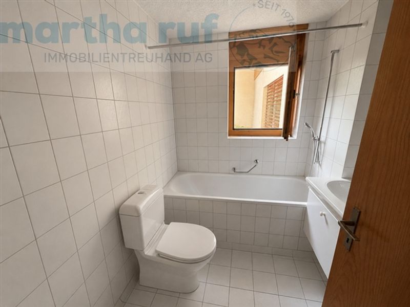 grosszügige 4.5-Zimmer-Wohnung im Erdgeschoss - 8