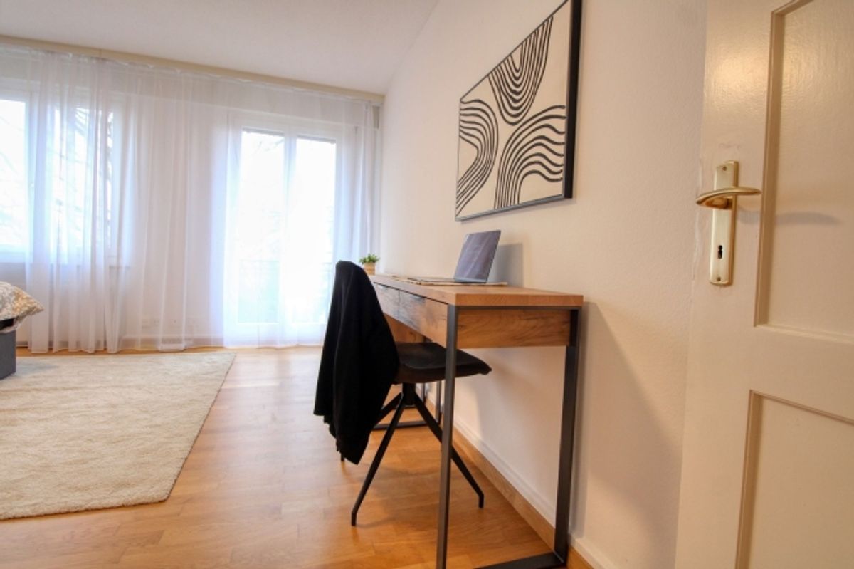 Dein stilvolles Coliving-Zuhause im lebhaften Zürcher Stadtteil Höngg - 0