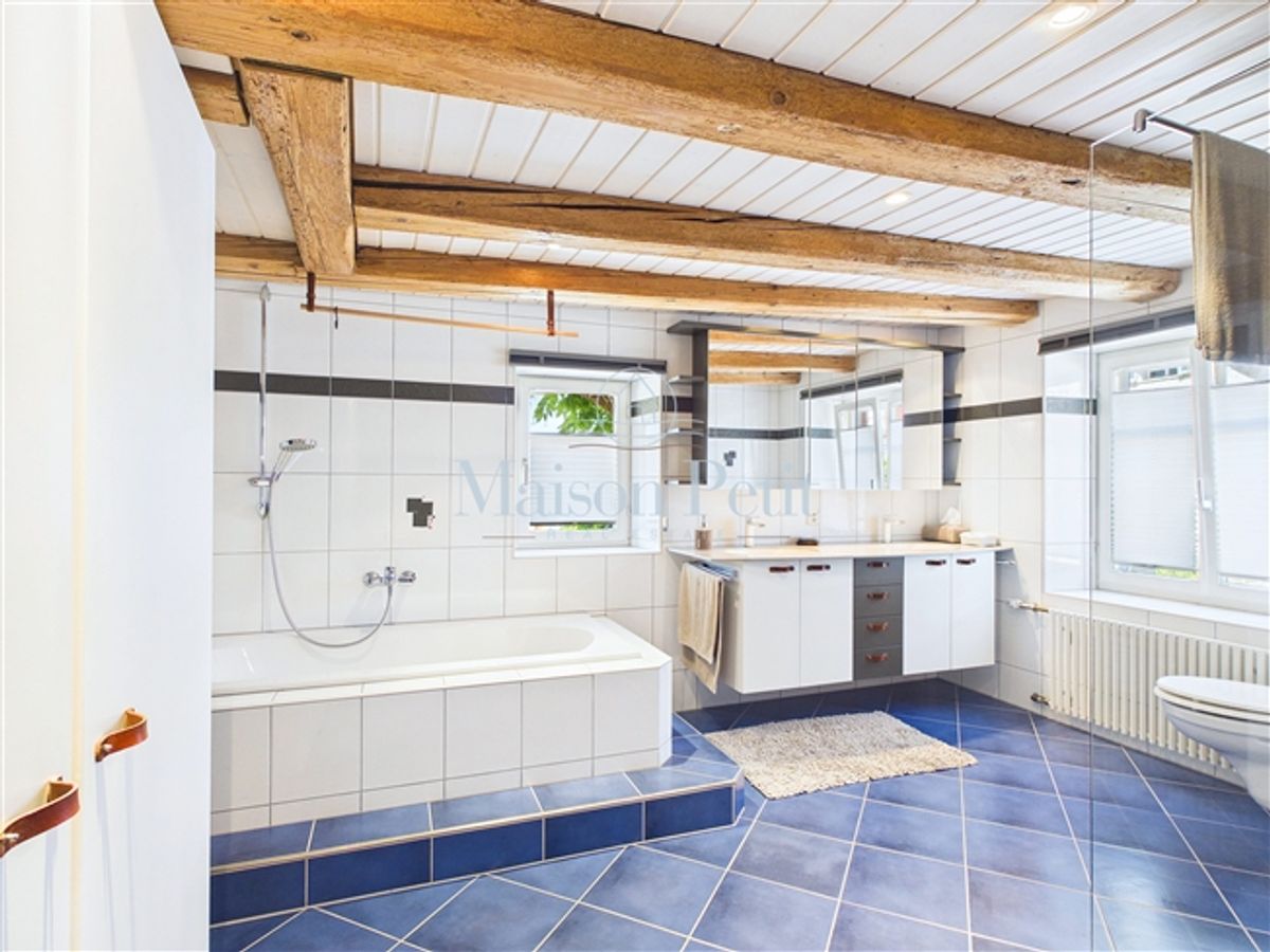 Zwei Gebäude, ein Potential Wohnhaus fertig, Scheune frei für Rendite - 9