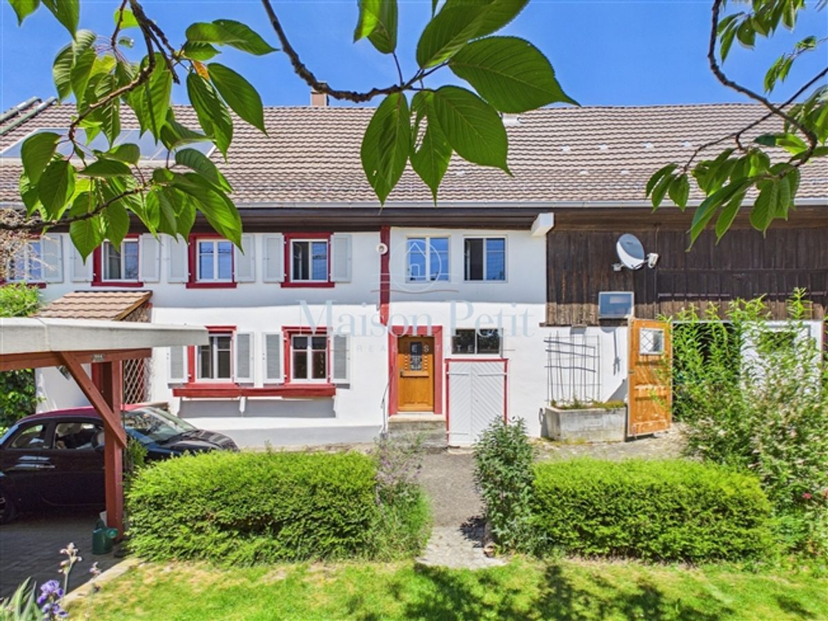 Zwei Gebäude, ein Potential Wohnhaus fertig, Scheune frei für Rendite - 1