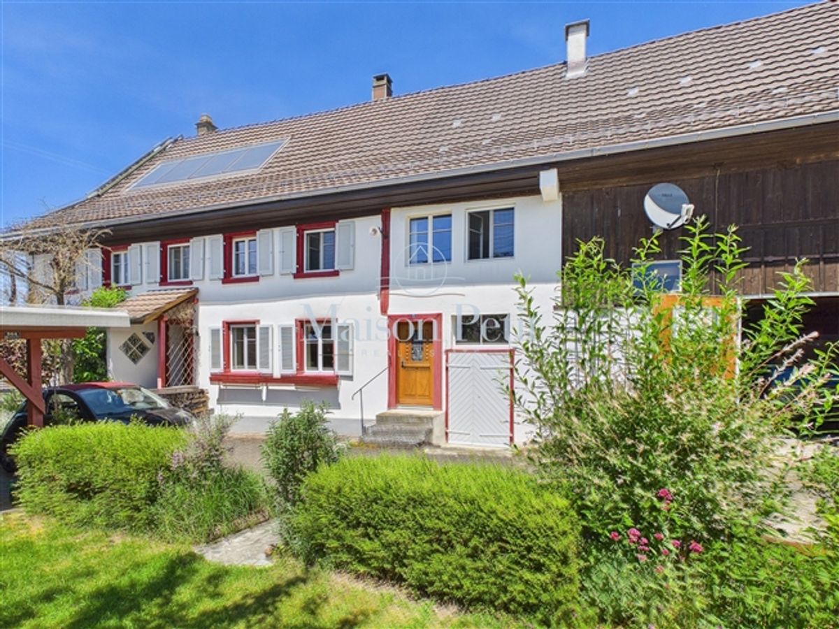 Zwei Gebäude, ein Potential Wohnhaus fertig, Scheune frei für Rendite - 3