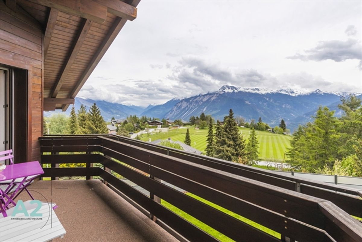 Luxuriöses Chalet mit 9 Zimmern, Aussenpool und Sauna - 4