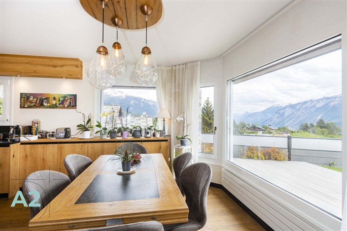 Luxuriöses Chalet mit 9 Zimmern, Aussenpool und Sauna - 8