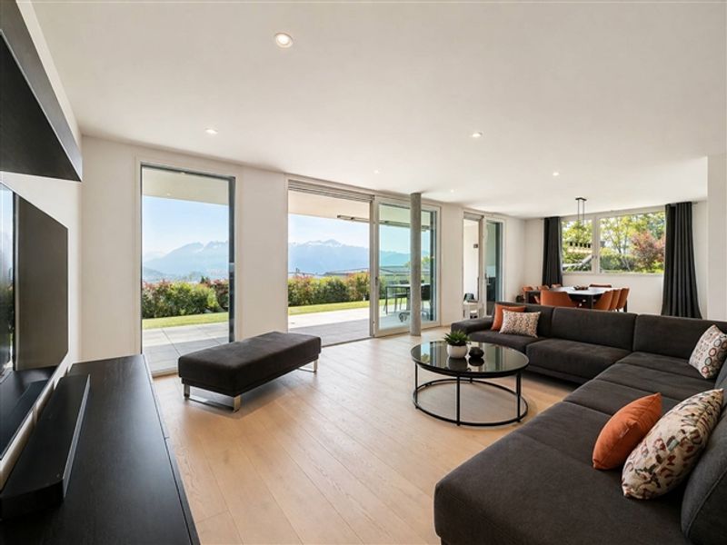 Luxuswohnung mit 165 m² im Erdgeschoss - 3