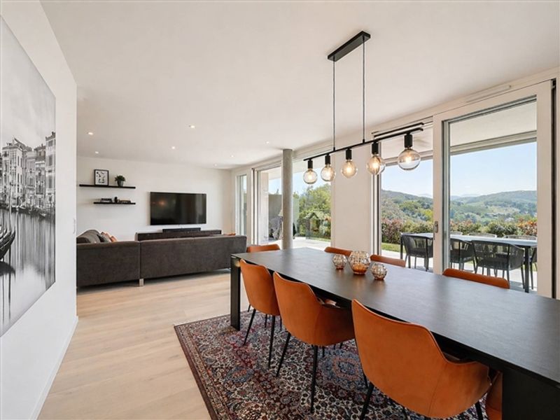 Luxuswohnung mit 165 m² im Erdgeschoss - 4