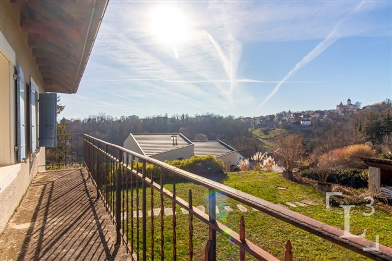 Herzstück! Grosszügige Villa mit Garten und freiem Blick - 5