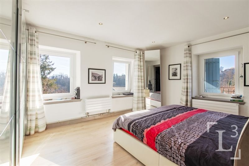 Herzstück! Grosszügige Villa mit Garten und freiem Blick - 9