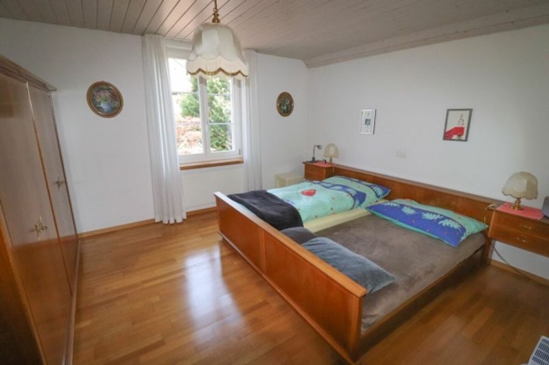 Grosszügiges 5.5-Zimmer-EFH mit grosser Terrasse - 8