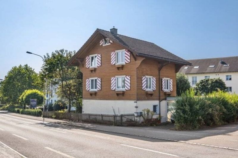 RUSTIKALES EINFAMILIENHAUS ODER GROSSES POTENTIAL ALS BAULAND - 6