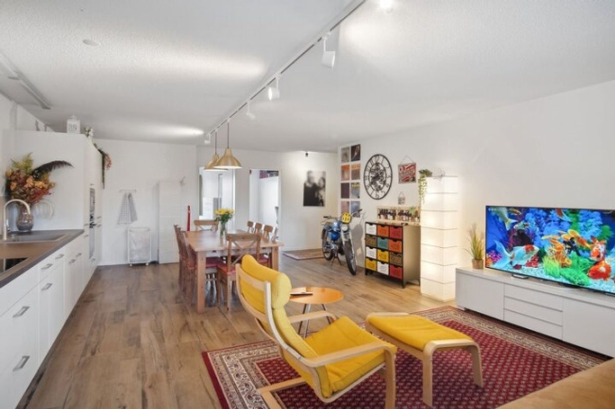 WOHNEN IM TRENDVIERTEL MIT BALKON, LIFT UND ÖV-NÄHE - 1