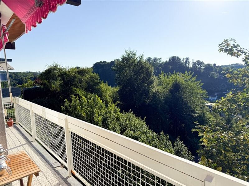 Einmaliges Einfamilienhaus mit Einliegerwohnung und traumhafter Aussicht in Flamatt - 9